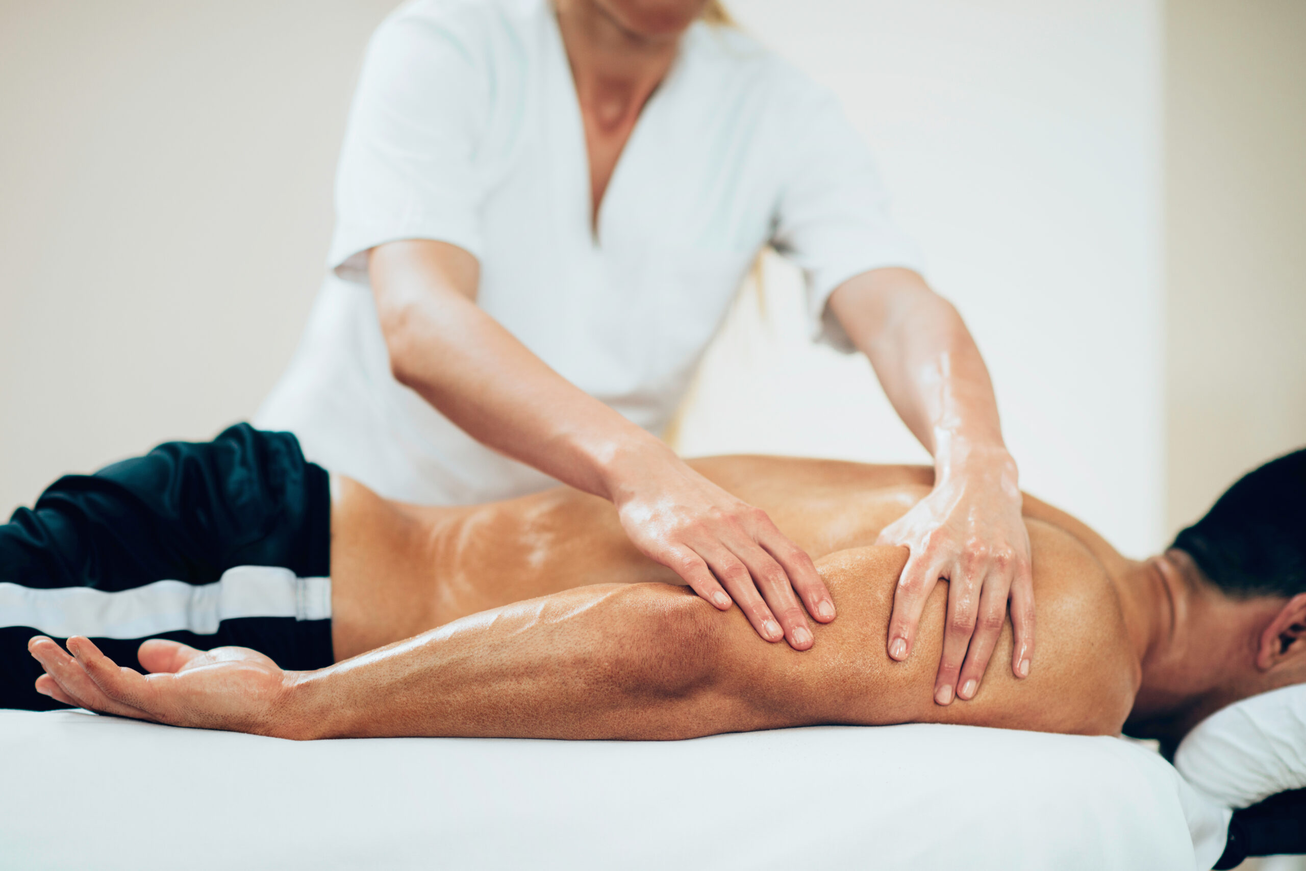 3 Benefits of a Deep Tissue Massages