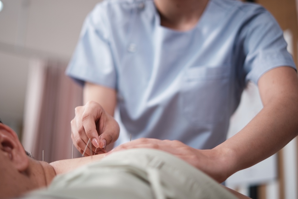 Acupuncture Treatment Options for Chronic Back and Neck Pain Relief